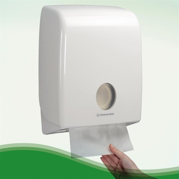 Scott® Papierhandtücher NATURA™ 50 x 25 cm (B x L) Papier, 100 % recycelt weiß 20 x 84 Bl./Pack.